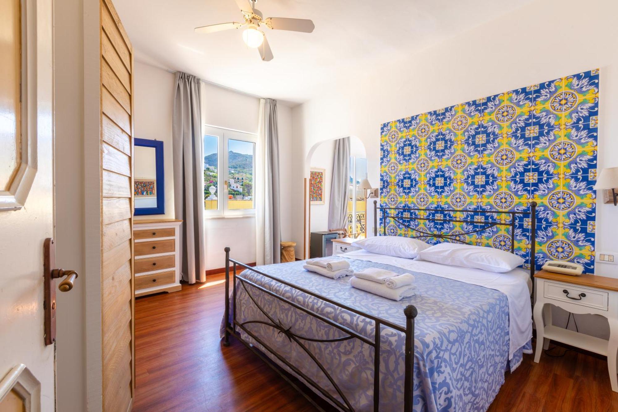 Hotel Torre Dei Borboni Ponza Dış mekan fotoğraf