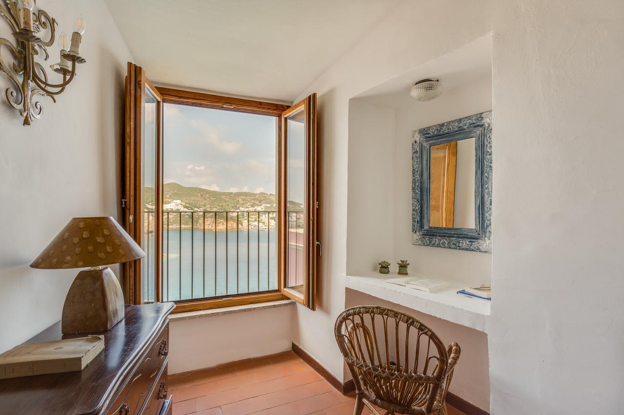 Hotel Torre Dei Borboni Ponza Dış mekan fotoğraf