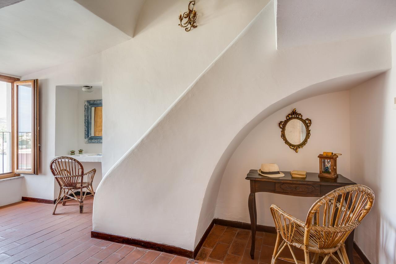 Hotel Torre Dei Borboni Ponza Dış mekan fotoğraf