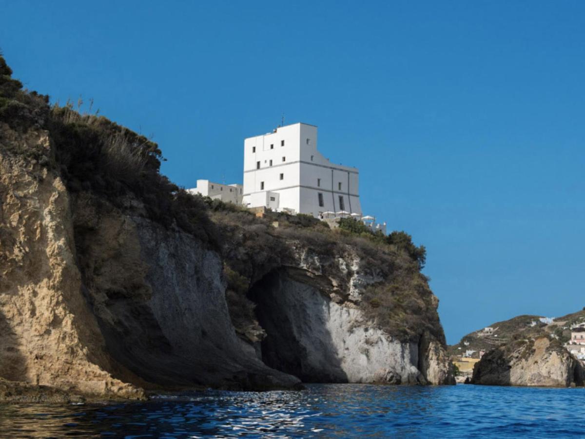 Hotel Torre Dei Borboni Ponza Dış mekan fotoğraf