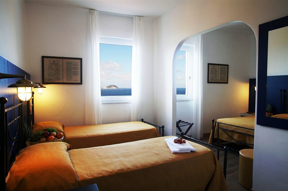 Hotel Torre Dei Borboni Ponza Dış mekan fotoğraf